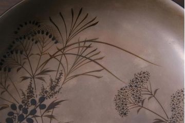 昭和期　輪島塗　涛華堂　八井珠蔵　黒塗銀地秋草描金　蒔絵　木製盛器・箱付き(菓子鉢、漆器)(R-036565)