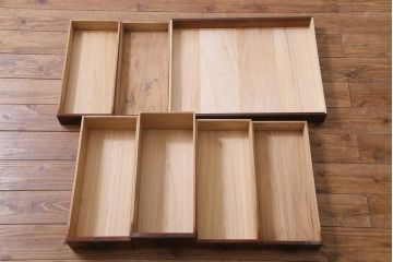 アンティーク家具　総ケヤキ材　漆塗り　立派な趣の文机(両袖机、ローテーブル)(R-036570)