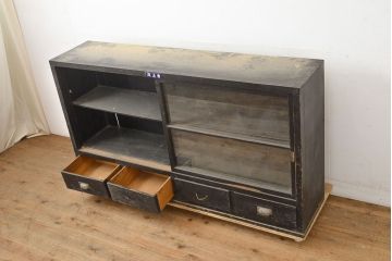 アンティーク家具　シックな黒塗りサイドボード(飾り棚)(R-036573)