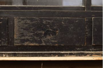 アンティーク家具　シックな黒塗りサイドボード(飾り棚)(R-036573)