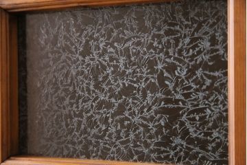 和製アンティーク　凝ったつくりが随所に見られる上質な四尺京水屋箪笥(4尺水屋箪笥、収納棚、キャビネット)(R-036574)