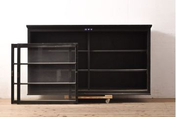 アンティーク家具　ゆらゆらガラス　シックな黒塗りサイドボード(飾り棚)(R-036581)