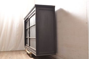 アンティーク家具　ゆらゆらガラス　シックな黒塗りサイドボード(飾り棚)(R-036581)