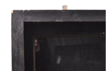 アンティーク家具　ゆらゆらガラス　シックな黒塗りサイドボード(飾り棚)(R-36582)
