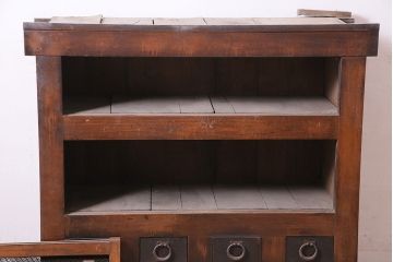 アンティーク家具　木味が魅力の四尺水屋箪笥(サイドボード、食器棚、収納棚)(R-036593)