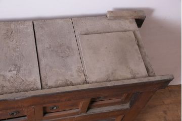 アンティーク家具　木味が魅力の四尺水屋箪笥(サイドボード、食器棚、収納棚)(R-036593)