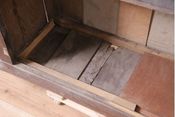 アンティーク家具　木味が魅力の四尺水屋箪笥(サイドボード、食器棚、収納棚)(R-036594)