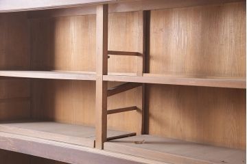 アンティーク家具　一本物　すりガラス　大型サイズのレトロなキャビネット(収納棚)(R-036597)