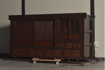 アンティーク家具　立派な六尺水屋箪笥サイドボード(収納棚)(R-036601)