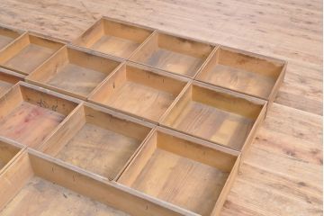 アンティーク家具　古民具　ヒノキ材　引き出し15杯!六尺サイズの収納箪笥サイドボード(水屋箪笥、テレビ台、チェスト、整理たんす)(R-036635)
