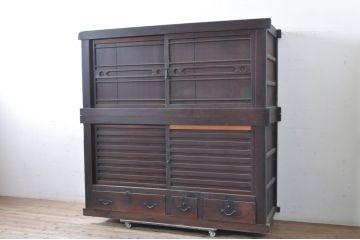 アンティーク家具　和の空間を引き立てる収納箪笥(キャビネット、水屋箪笥、夜具箪笥、布団箪笥)(R-036636)