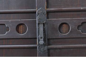 アンティーク家具　和の空間を引き立てる収納箪笥(キャビネット、水屋箪笥、夜具箪笥、布団箪笥)(R-036636)
