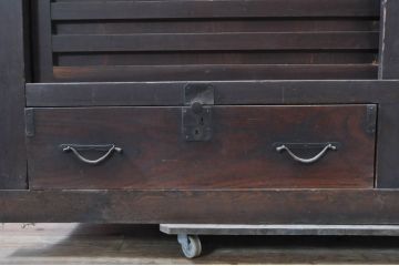 アンティーク家具　和の空間を引き立てる収納箪笥(キャビネット、水屋箪笥、夜具箪笥、布団箪笥)(R-036636)