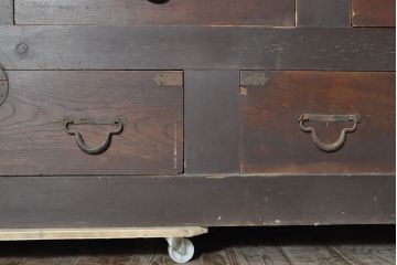 アンティーク家具　特大サイズ!　和の空間を高める存在感抜群の九尺収納箪笥(キャビネット、水屋箪笥)(R-036644)