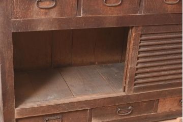 アンティーク家具　ヒノキ材　六尺　飛騨(岐阜)産　趣溢れる水屋箪笥キャビネット(収納棚、食器棚)(R-036660)