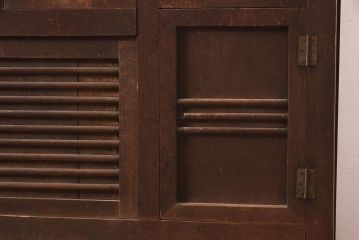 アンティーク家具　ヒノキ材　六尺　飛騨(岐阜)産　趣溢れる水屋箪笥サイドボード(収納棚、テレビ台、キャビネット)(R-036662)