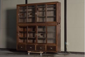 アンティーク家具　大正昭和初期　重ね　4枚引き戸キャビネット(食器棚、収納棚)(R-036669)