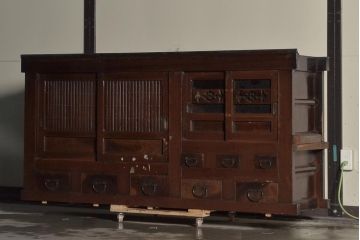 アンティーク家具　丸桟引き戸の六尺水屋箪笥サイドボード(テレビ台、収納棚)(R-036673)