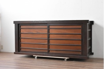 和製アンティーク　明治大正期　木目の美しさが引き立つ舞良戸のサイドボード　(R-036678)