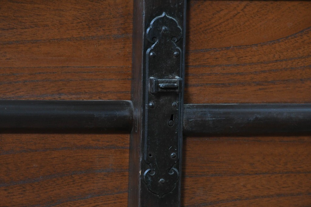 和製アンティーク　明治大正期　木目の美しさが引き立つ舞良戸のサイドボード　(R-036678)