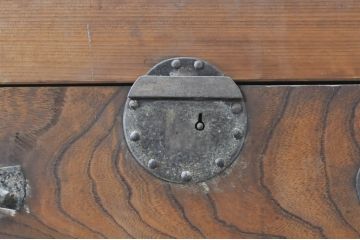 アンティーク家具　前面ヒノキ・ケヤキ材　収納箪笥キャビネット(テレビ台、水屋箪笥)(R-036689)