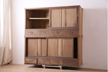 アンティーク家具　和製アンティーク　木製引き戸の重ねキャビネット(戸棚、箪笥、収納棚、食器棚)(R-036690)