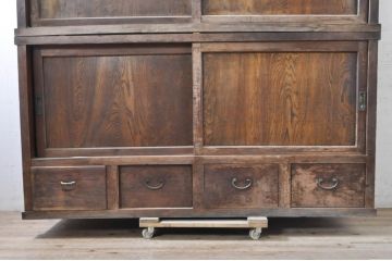 アンティーク家具　味のある木製引き戸の収納箪笥キャビネット(水屋箪笥、収納棚)(R-036696)