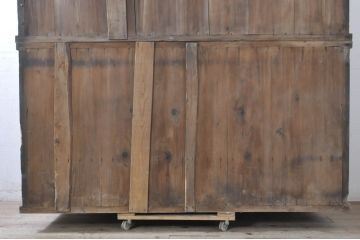 アンティーク家具　味のある木製引き戸の収納箪笥キャビネット(水屋箪笥、収納棚)(R-036696)