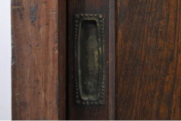 アンティーク家具　味のある木製引き戸の収納箪笥サイドボード(水屋箪笥、収納棚)(R-036698)