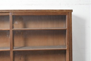 和製アンティーク　昭和レトロ　収納力たっぷりの大きなガラス戸棚　(R-036700)