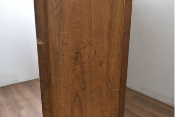 和製アンティーク　昭和レトロ　収納力たっぷりの大きなガラス戸棚　(R-036700)