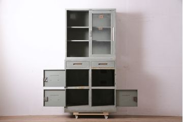 ビンテージ家具　昭和中期　インダストリアルなアイアンキャビネット(収納棚)(R-036703)