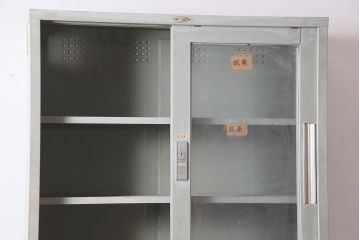 ビンテージ家具　昭和中期　インダストリアルなアイアンキャビネット(収納棚)(R-036703)