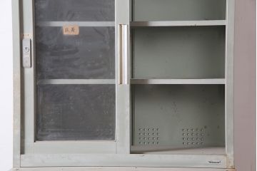 ビンテージ家具　昭和中期　インダストリアルなアイアンキャビネット(収納棚)(R-036703)