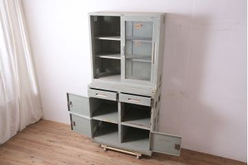 ビンテージ家具　昭和中期　インダストリアルなアイアンキャビネット(収納棚)(R-036703)