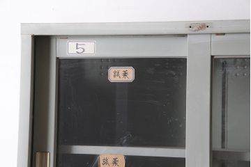 ビンテージ家具　昭和中期　インダストリアルなアイアンキャビネット(収納棚)(R-036703)