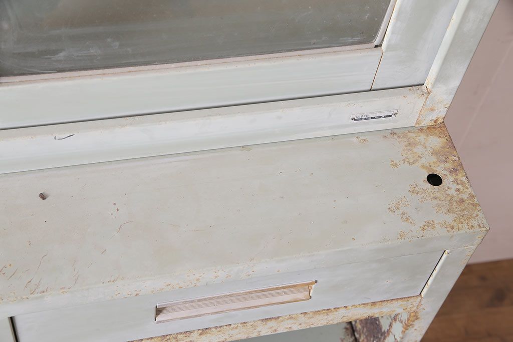 ビンテージ家具　昭和中期　インダストリアルなアイアンキャビネット(収納棚)(R-036703)