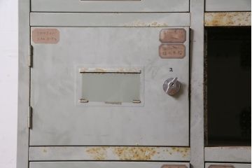 ビンテージ家具　昭和中期　インダストリアルなアイアンキャビネット(収納棚)(R-036703)