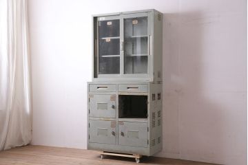 ビンテージ家具　昭和中期　インダストリアルなアイアンキャビネット(収納棚)(R-036703)