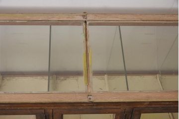 アンティーク家具　昭和中期　ナチュラルでレトロなガラスケース(ショーケース、陳列棚、マス目)(R-036708)