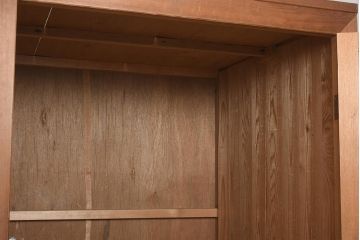 アンティーク家具　明治大正期　ヒノキ材　木の温もり感じるワードローブ(収納箪笥、キャビネット、夜具箪笥、布団箪笥)(R-036709)