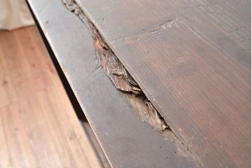 アンティーク家具　桟の引き戸が魅力の古い収納箪笥(サイドボード、テレビ台)(R-036710)