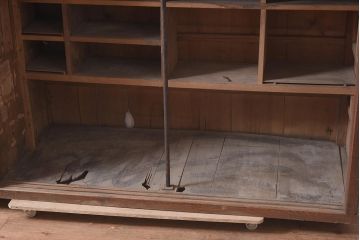 アンティーク家具　明治期　ケヤキ材　上手物　特大サイズの階段箪笥(R-036712)