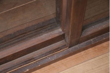 アンティーク家具　昭和中期　クリアガラス　シンプルデザインが魅力のレトロなローボード(テレビ台、収納棚、飾り棚)(R-036714)