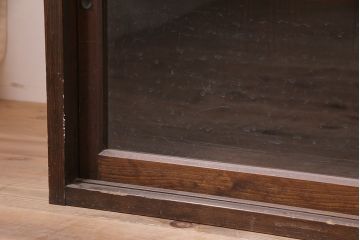 アンティーク家具　昭和中期　クリアガラス　シンプルデザインが魅力のレトロなローボード(テレビ台、収納棚、飾り棚)(R-036714)