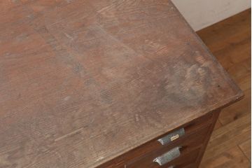 レトロ家具　ナラ材　昭和レトロの素朴な両袖デスク(机、在宅ワーク、在宅用)(R-036718)