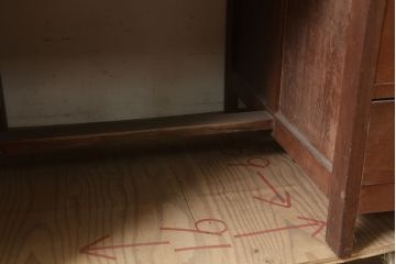 レトロ家具　ナラ材　昭和レトロの素朴な両袖デスク(机、在宅ワーク、在宅用)(R-036718)