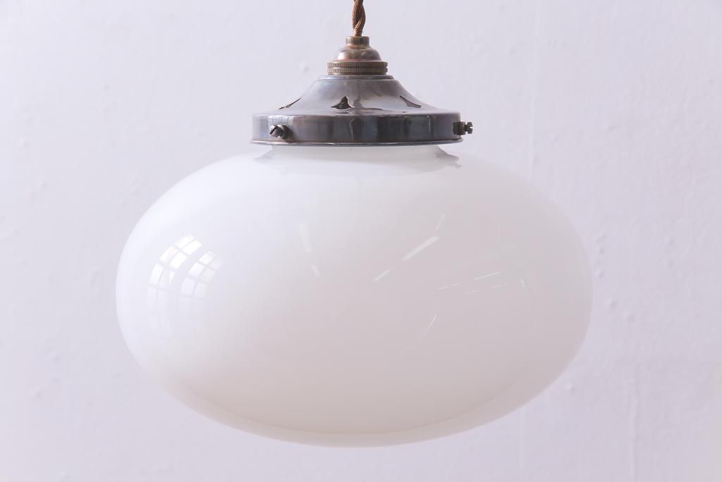 アンティーク照明　昭和初期　ぽってりとしたシルエットが愛らしい吊り下げ照明(天井照明、ペンダントライト)