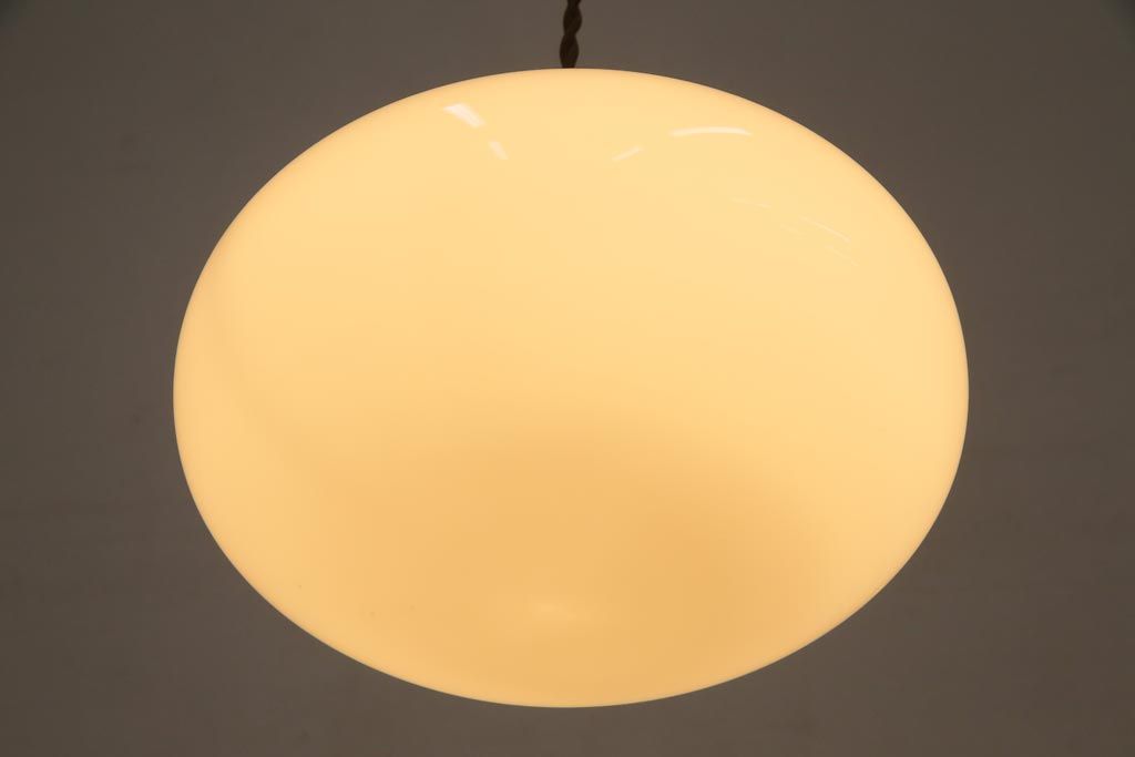 アンティーク照明　昭和初期　ぽってりとしたシルエットが愛らしい吊り下げ照明(天井照明、ペンダントライト)