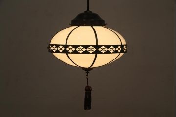 アンティーク照明　和製アンティーク　タッセル(飾り房)付き　提灯のような形が魅力の吊り下げ照明(天井照明、ペンダントライト)(R-036729)